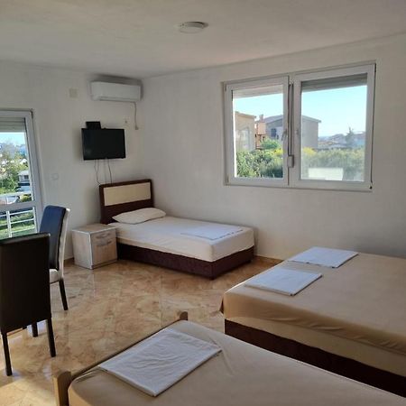 Apartmani Ani Bar Zewnętrze zdjęcie