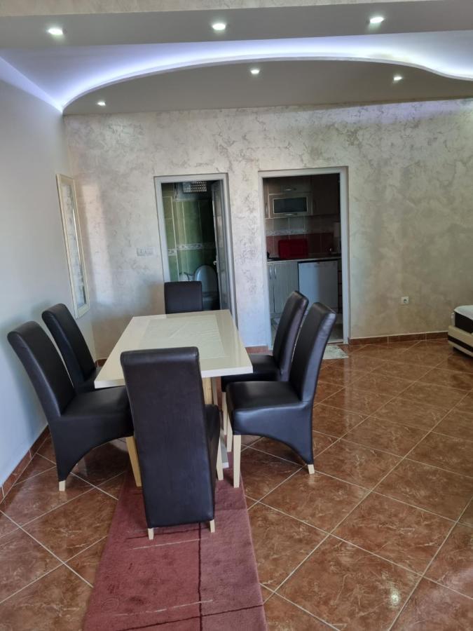 Apartmani Ani Bar Zewnętrze zdjęcie