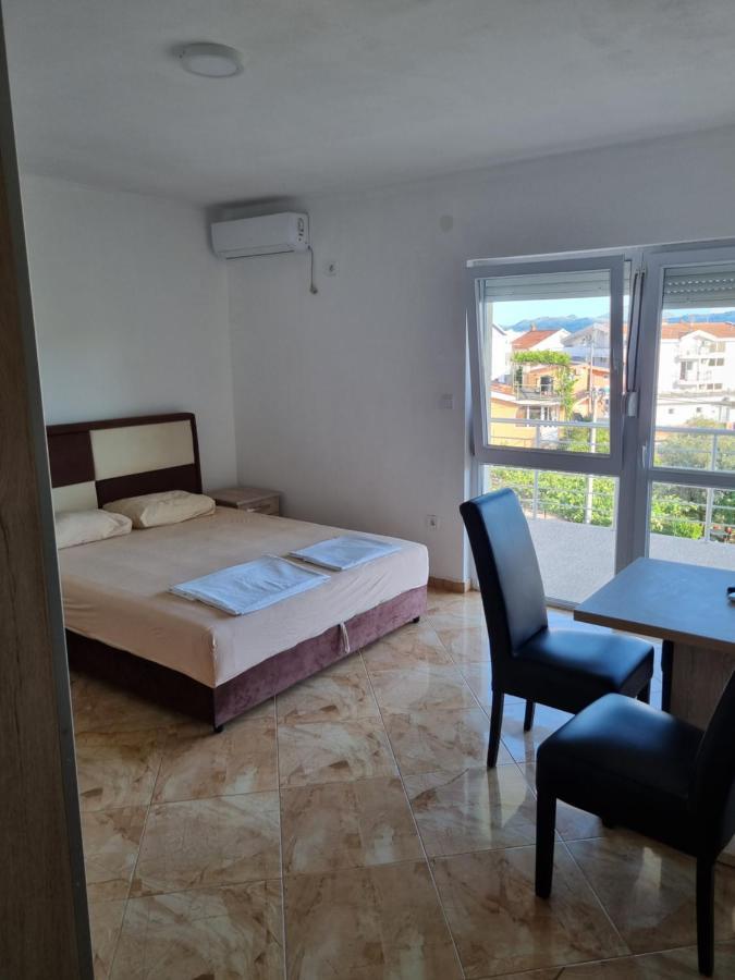 Apartmani Ani Bar Zewnętrze zdjęcie