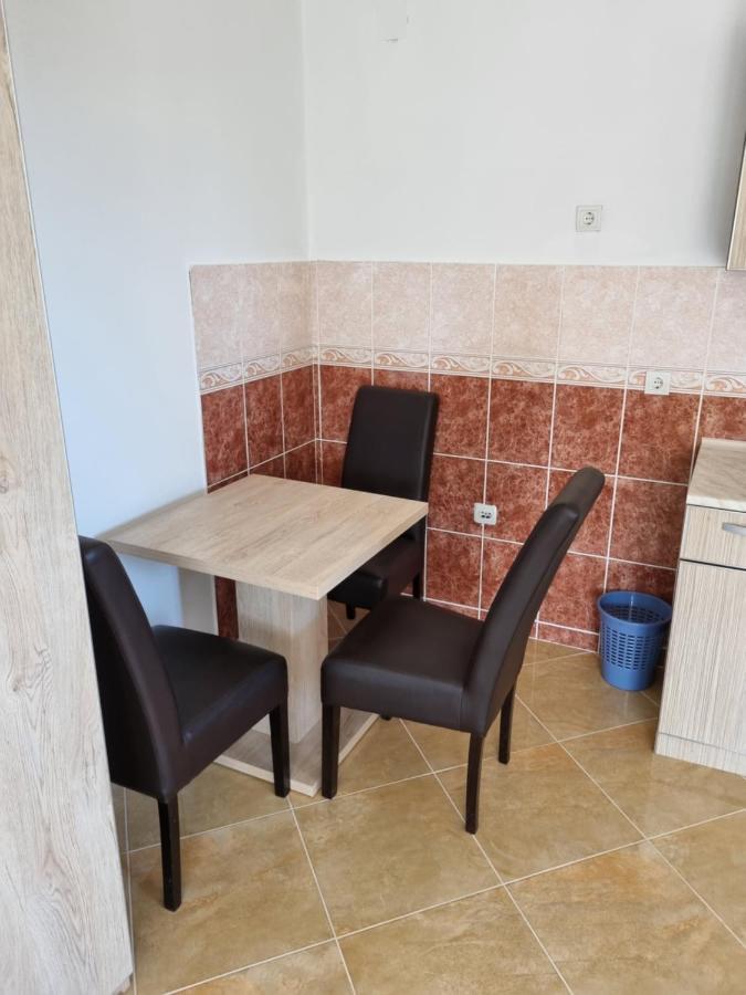 Apartmani Ani Bar Zewnętrze zdjęcie