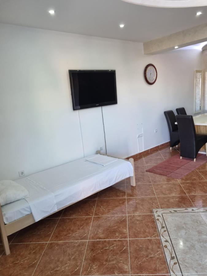 Apartmani Ani Bar Zewnętrze zdjęcie