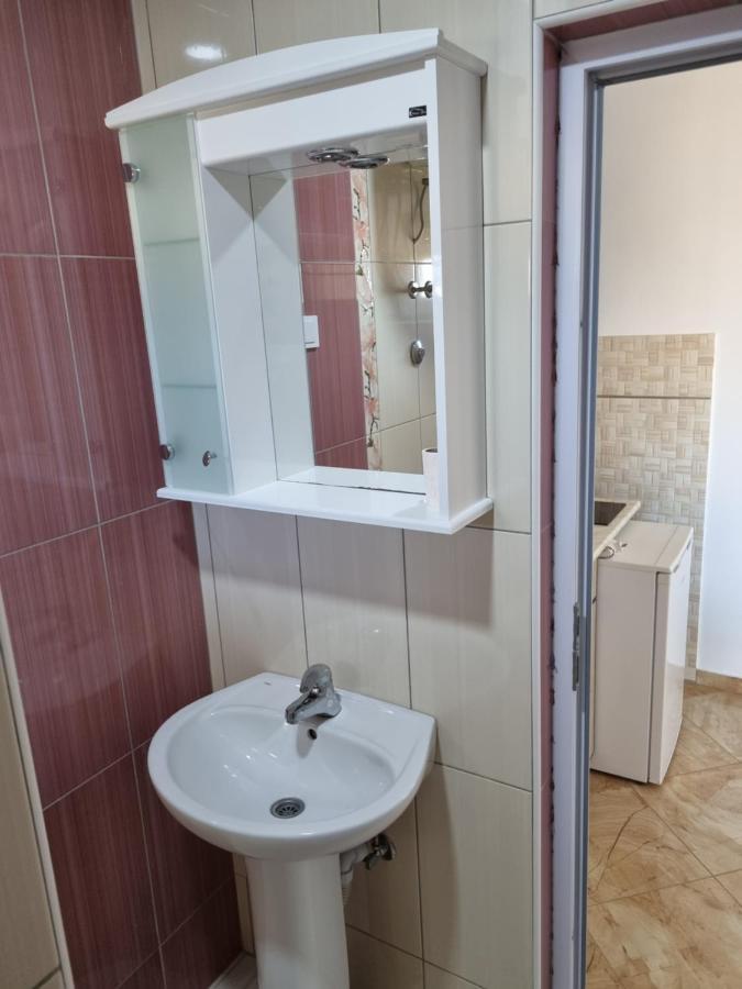 Apartmani Ani Bar Zewnętrze zdjęcie