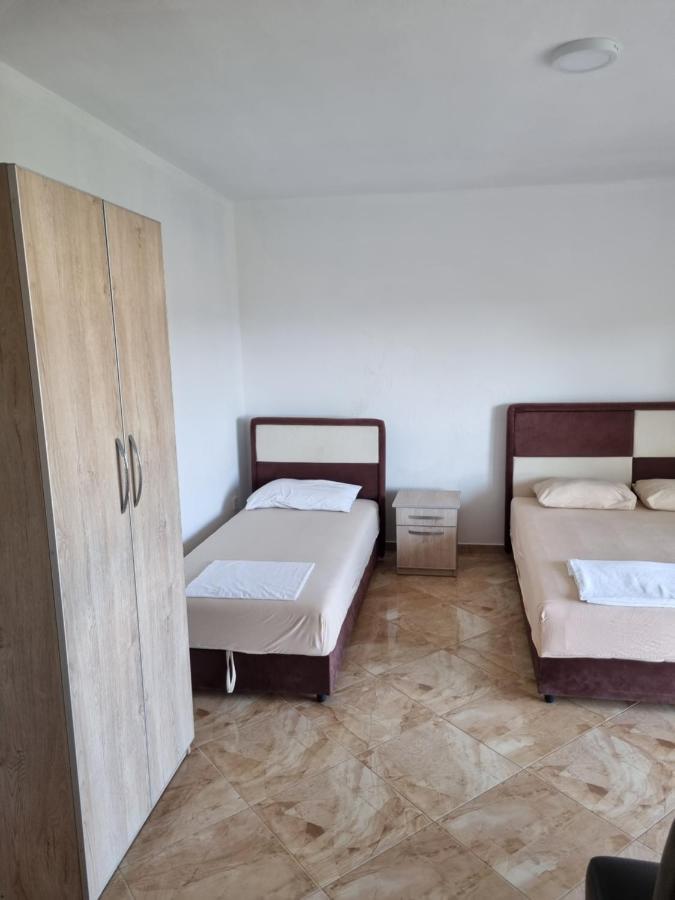 Apartmani Ani Bar Zewnętrze zdjęcie