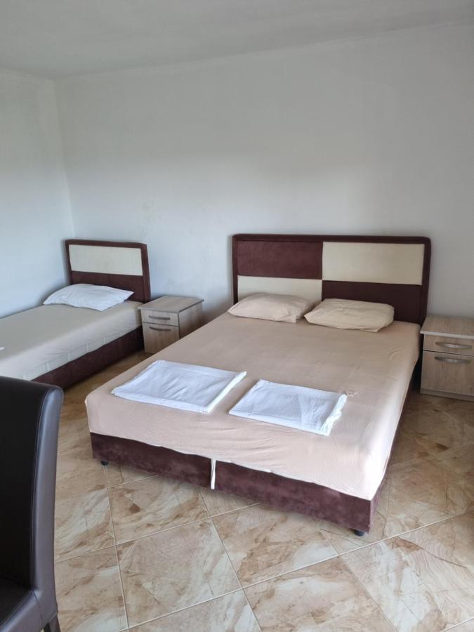 Apartmani Ani Bar Zewnętrze zdjęcie
