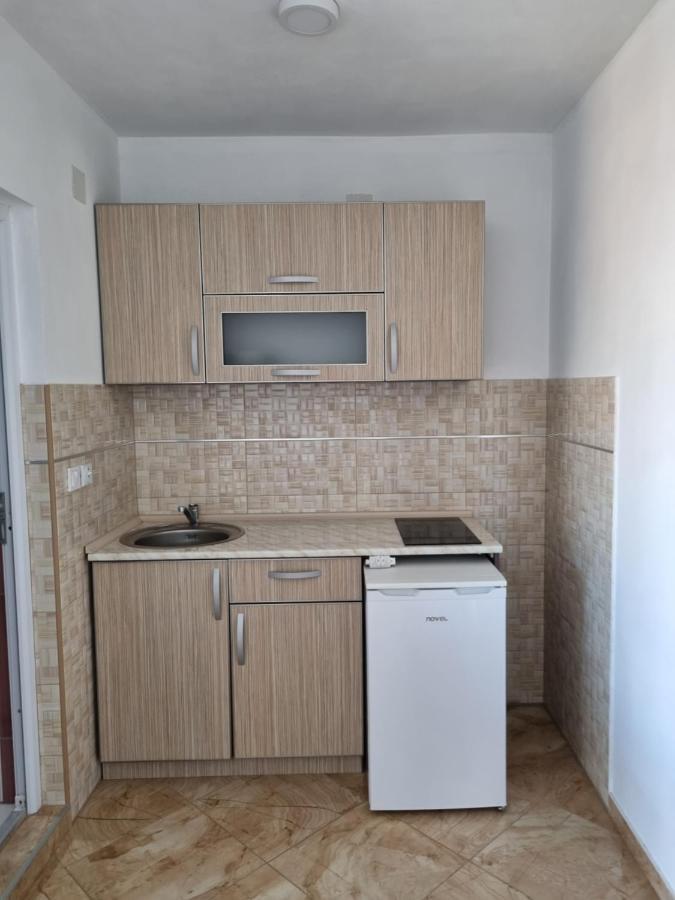 Apartmani Ani Bar Zewnętrze zdjęcie